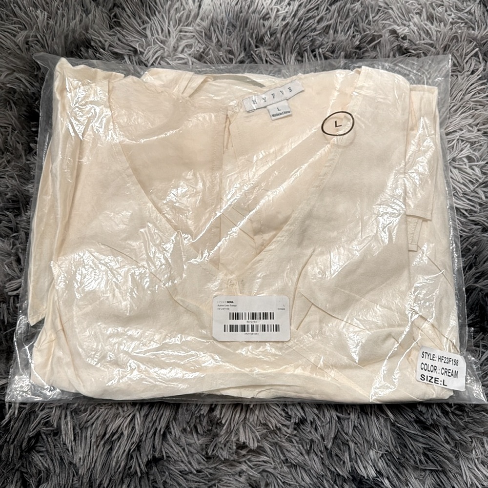 Audree Ruffle Linen Romper NEW 🏷️ - Picture 4 of 7